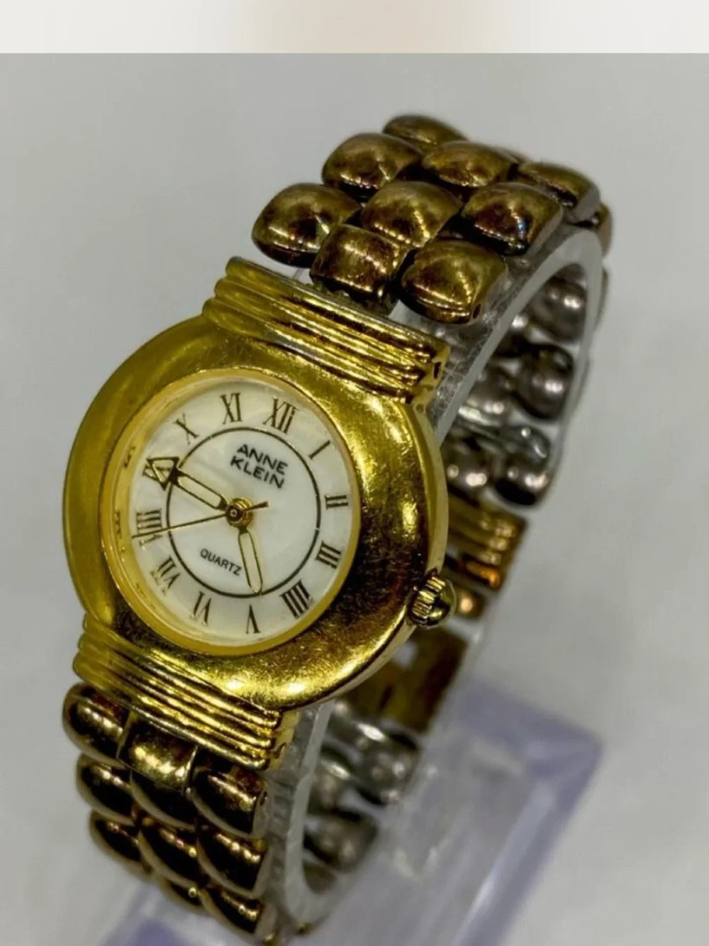Designer *** Anne Klein  ^^^ Goldtone ^^^ Quartz Watch ***